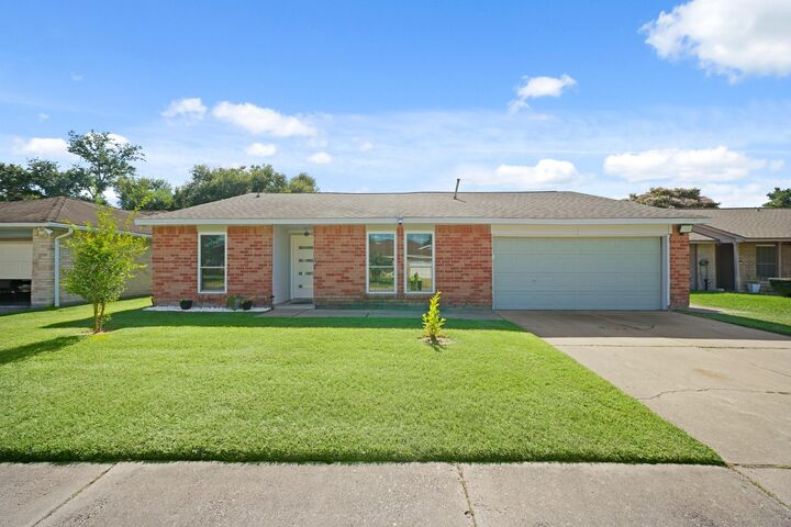 Property Photo:  2023 Crosscoach Lane  TX 77449 