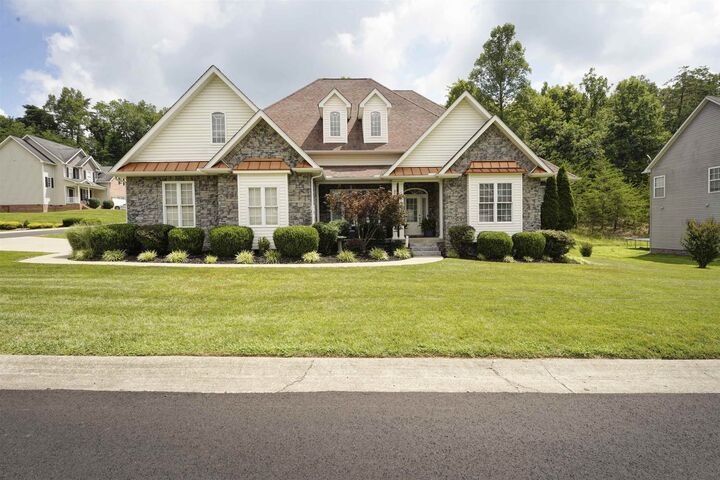 18 Hyde Park  Winfield WV 25313 photo