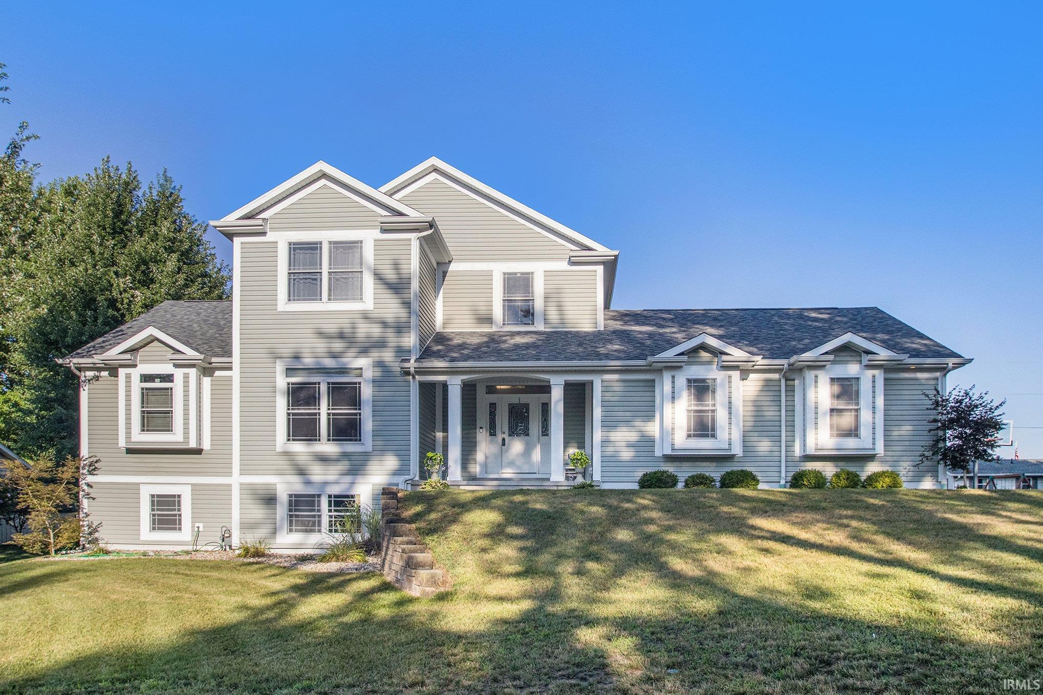 611 Claudia Lane  Middlebury IN 46540 photo