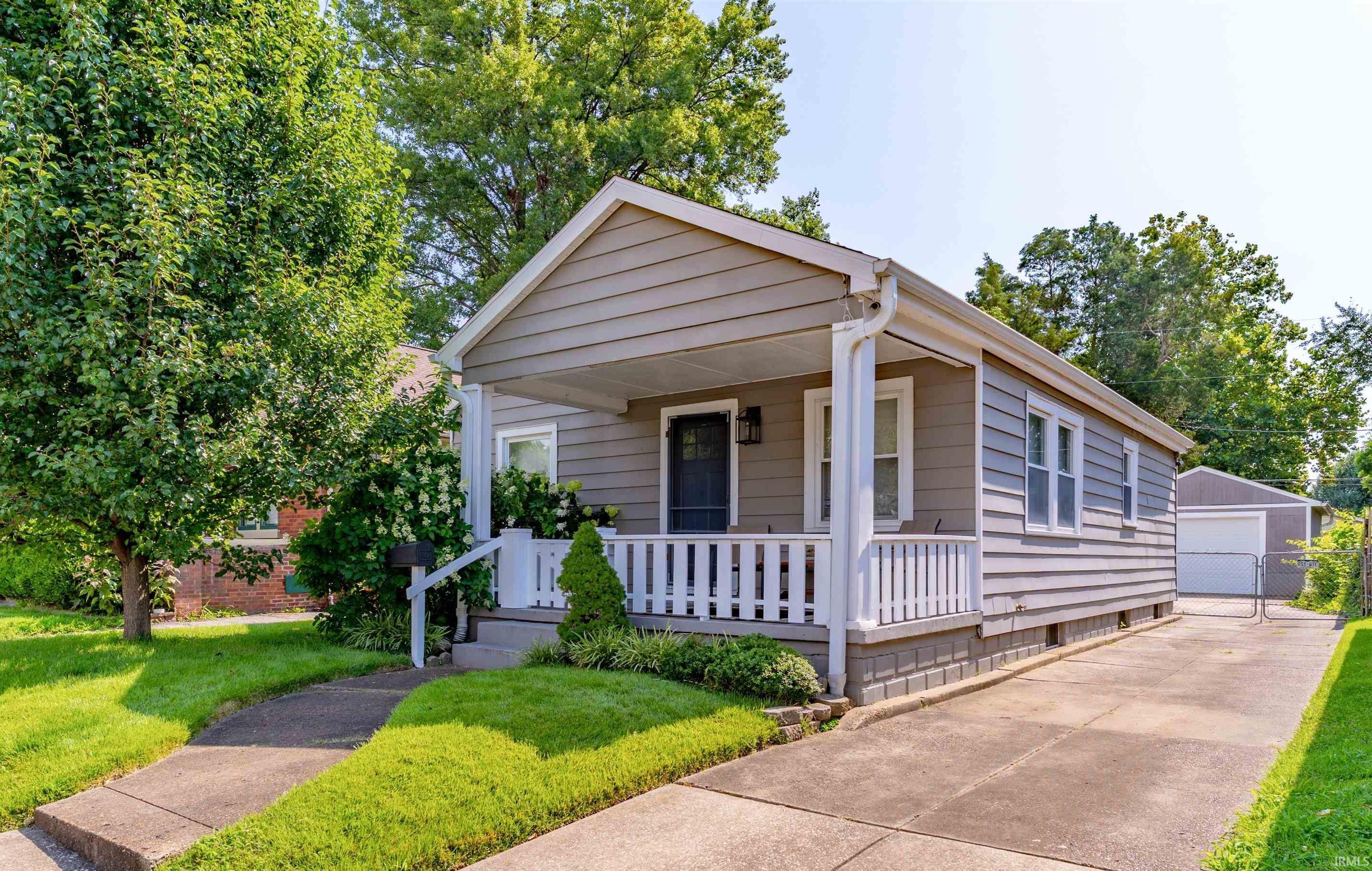 724 Bennighof Avenue  Evansville IN 47714 photo