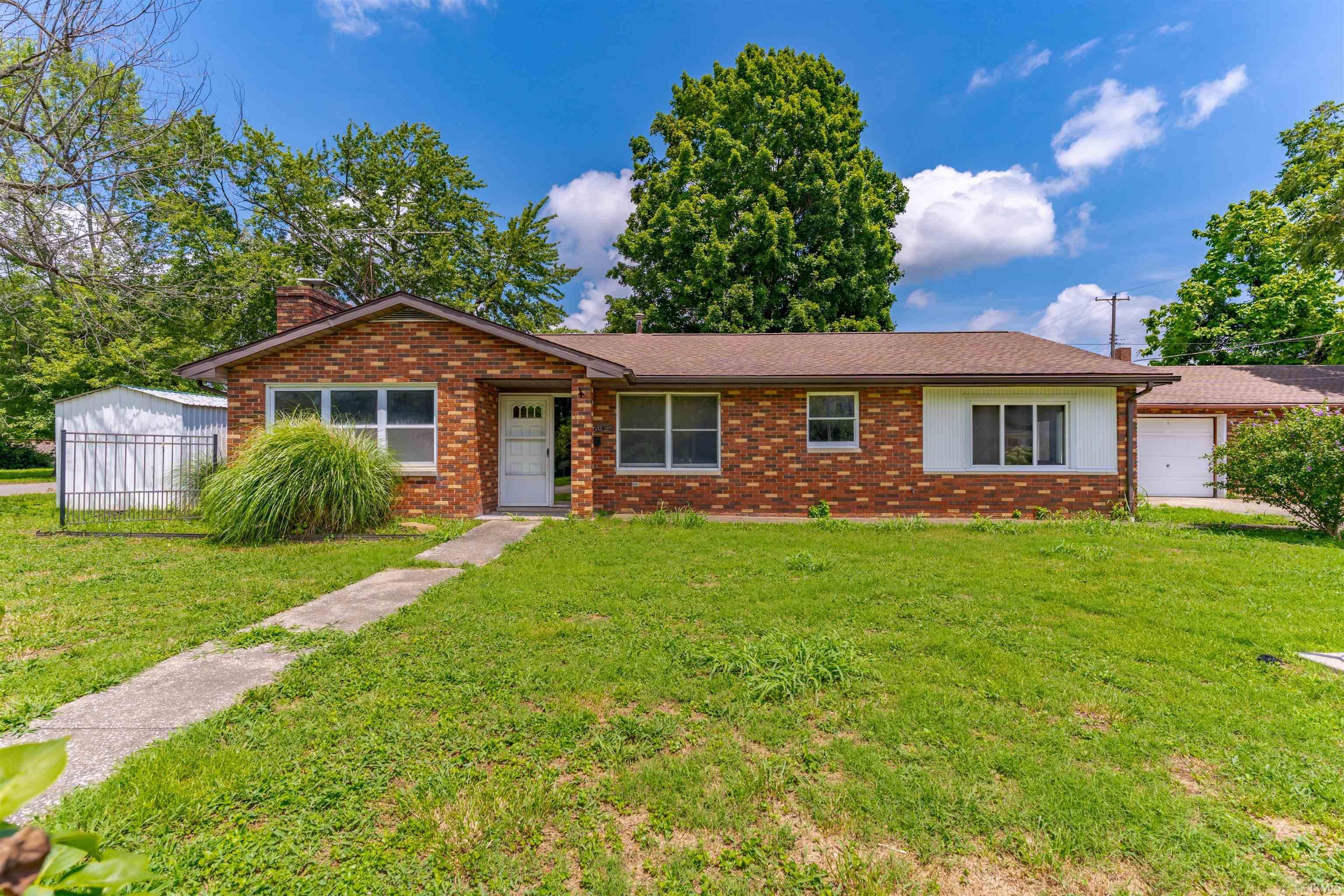 Property Photo: 131 W Oak Street IN 47660