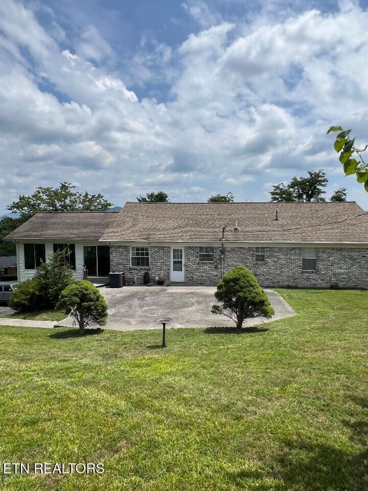 Property Photo: 1719 Boone Circle TN 37879