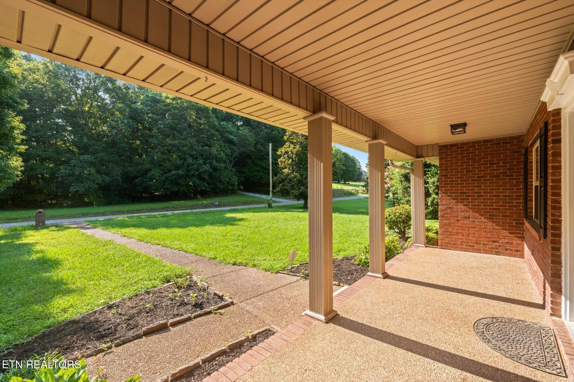 Property Photo: 935 County Road 229 TN 37826