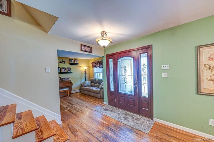 Property Photo:  46 Plane Tree Lane  NY 11780 