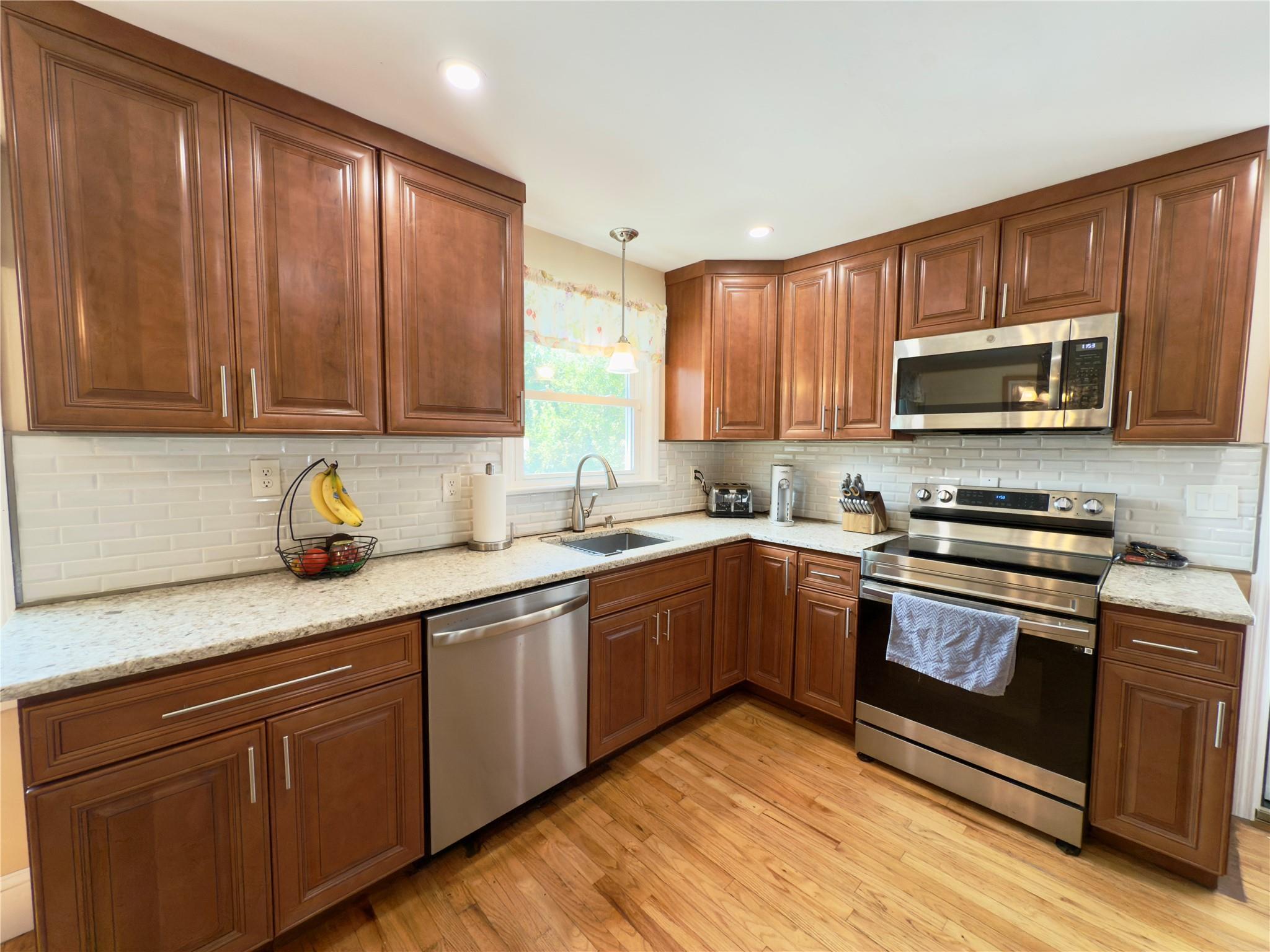 Property Photo: 16 Caywood Place NY 12538