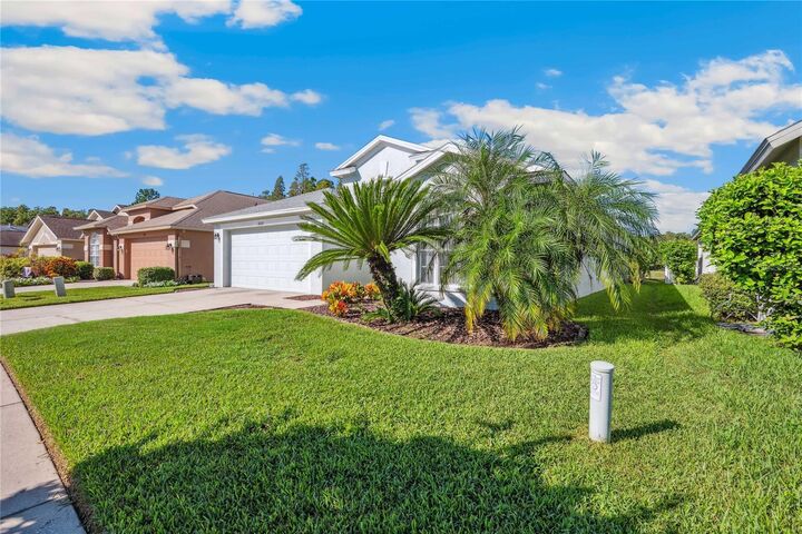 Property Photo:  31052 Wrencrest Drive  FL 33543 