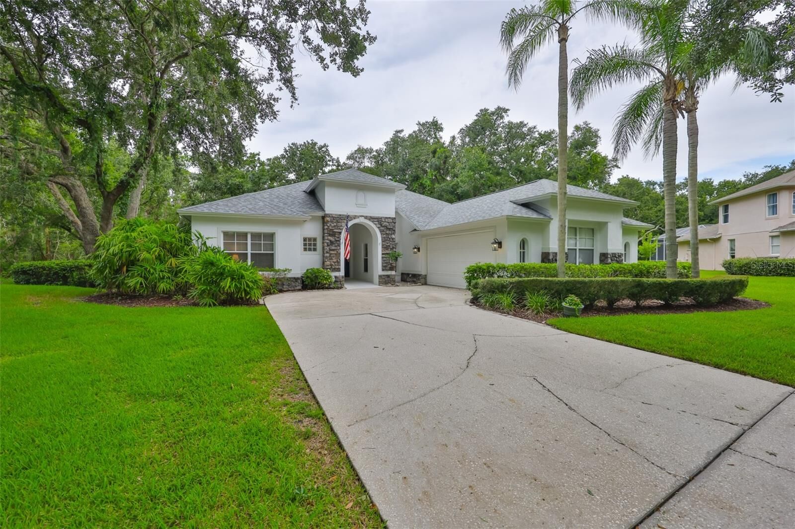Property Photo: 5819 Bent Grass Drive FL 33596