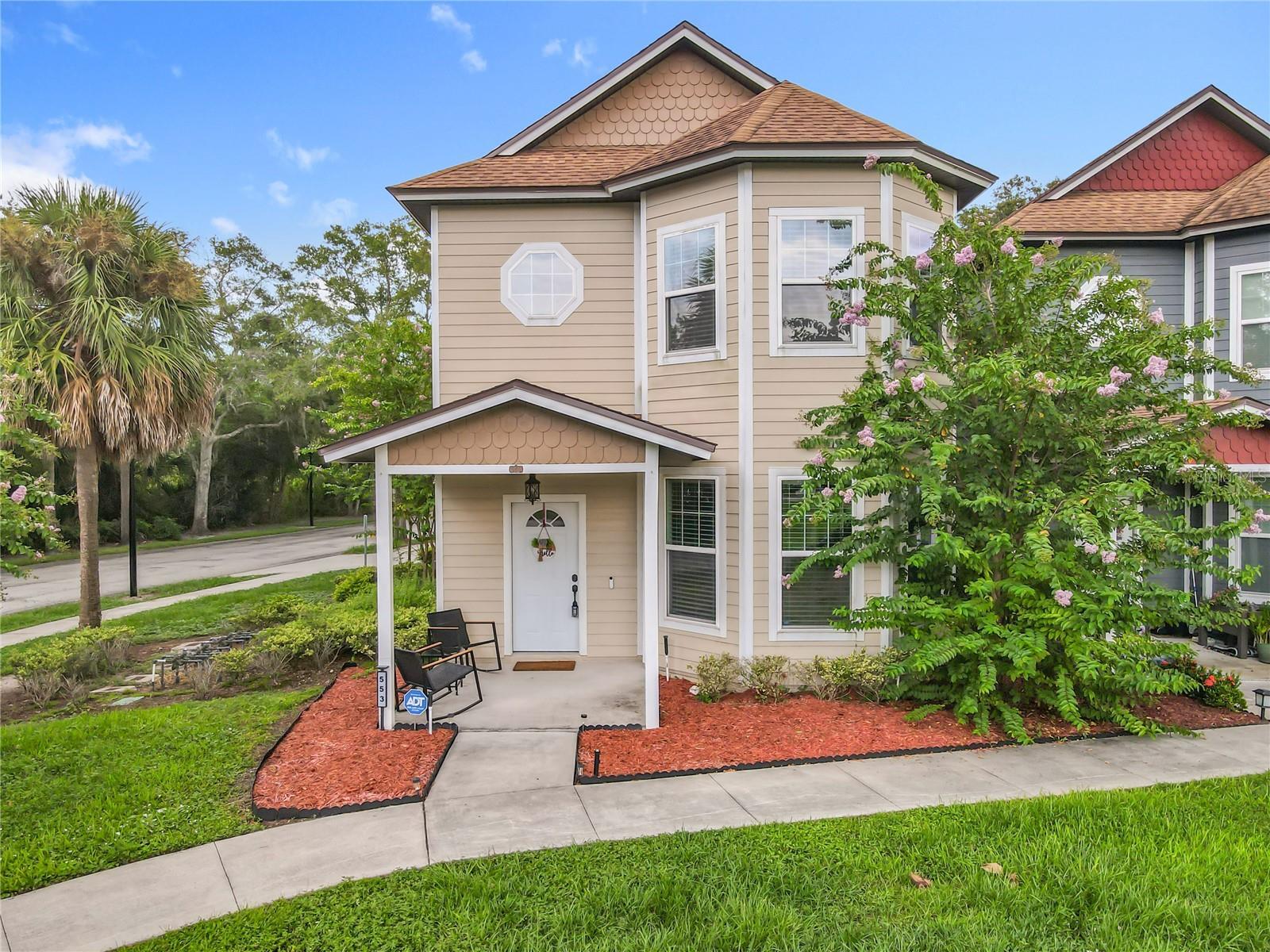 Property Photo: 553 Sunbranch Lane FL 32707
