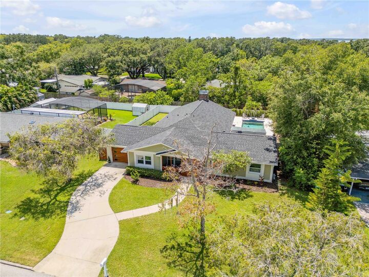 Property Photo:  426 N Boyd Street  FL 34787 