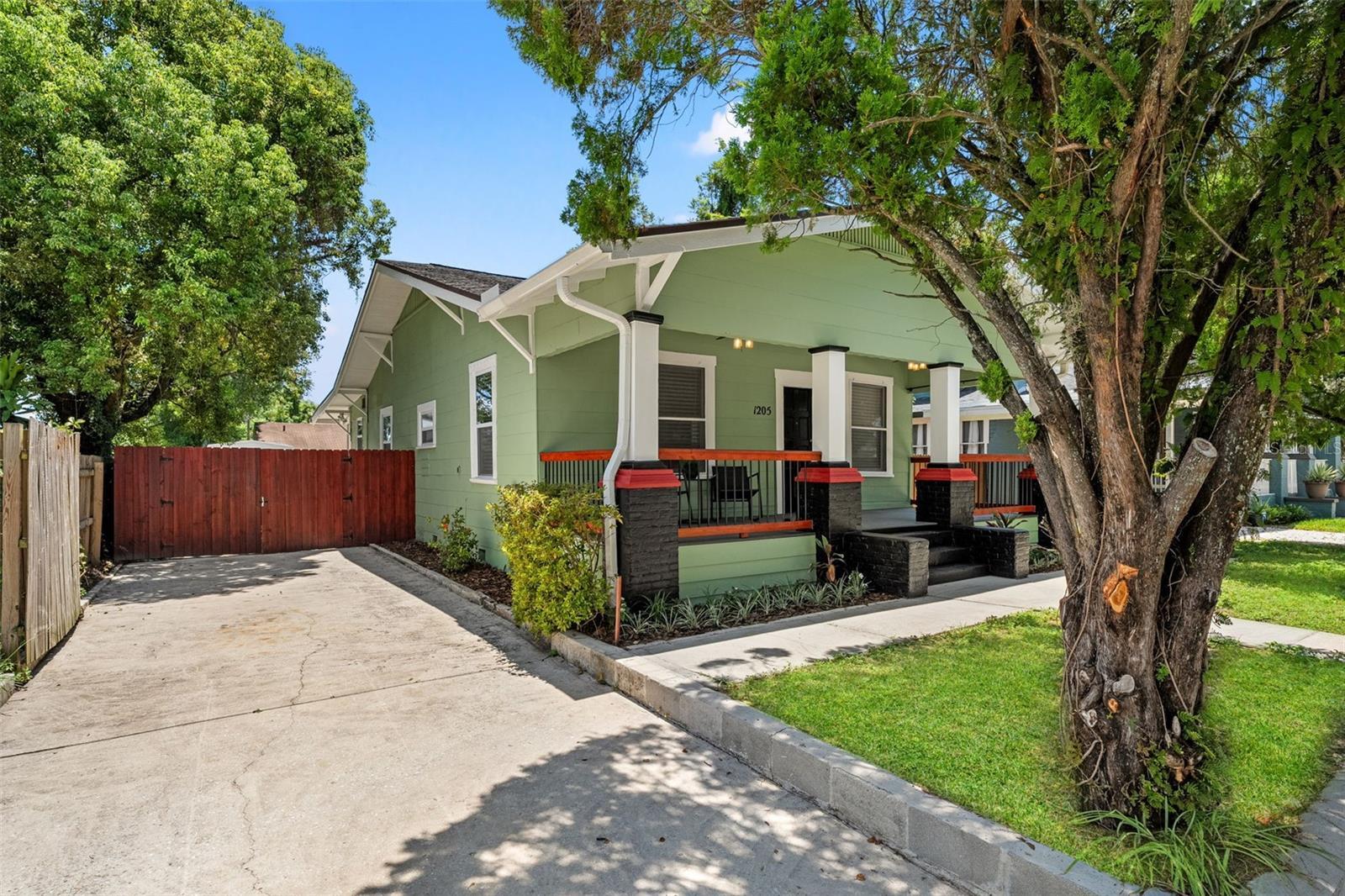 Property Photo:  1205 E 33rd Avenue  FL 33603 