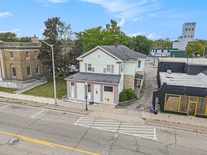 118 N Main Street  Three Rivers MI 49093 photo