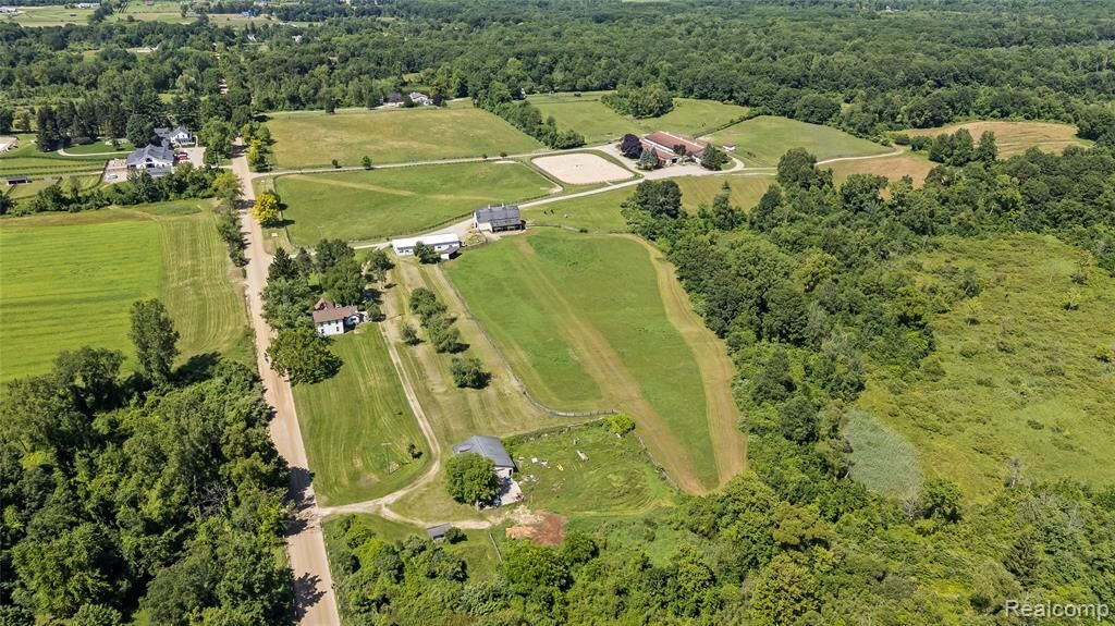 Property Photo:  5280 Hosner Road  MI 48370 1004 