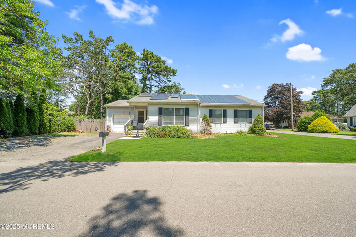 Property Photo:  60 Walnut Street  NJ 08722 