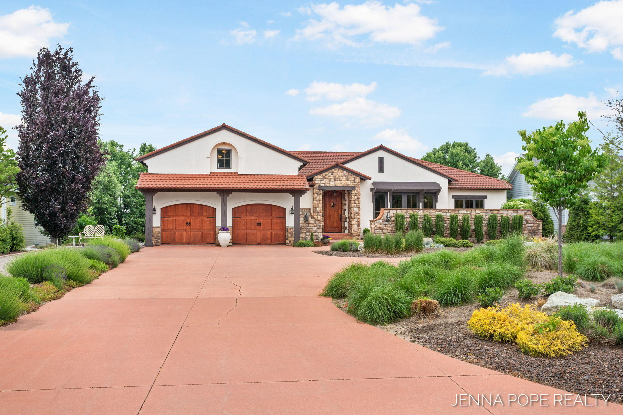 Property Photo:  15742 Grand Point Drive  MI 49417 