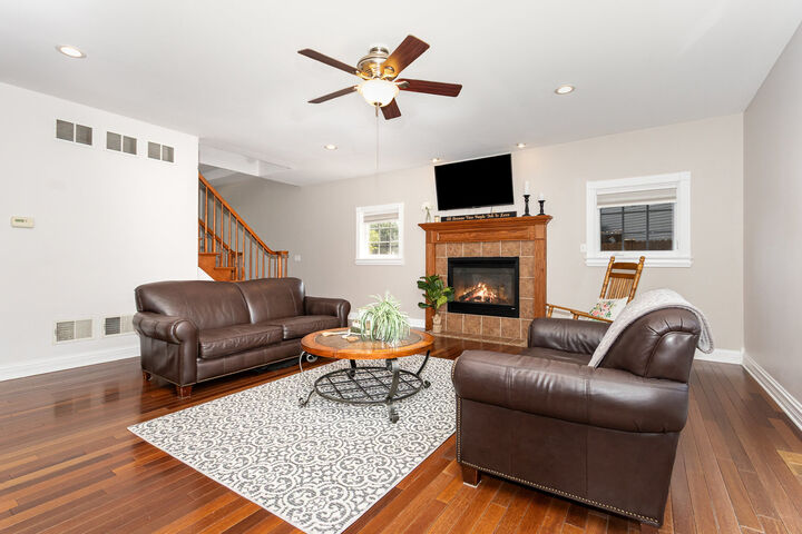 Property Photo:  1819 Country Hills Drive  IL 60560 