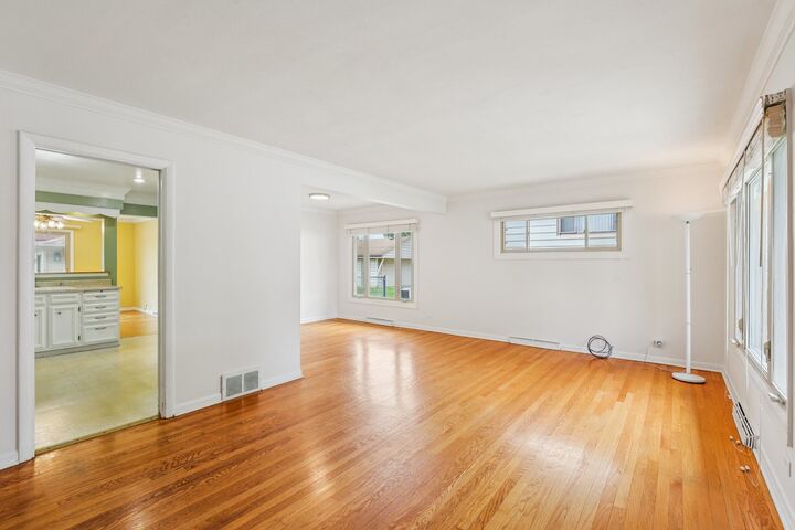 Property Photo:  2300 Boeger Avenue  IL 60154 