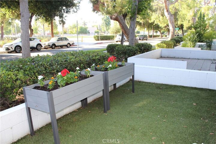 Property Photo:  591 N Garfield Avenue 5  CA 91101