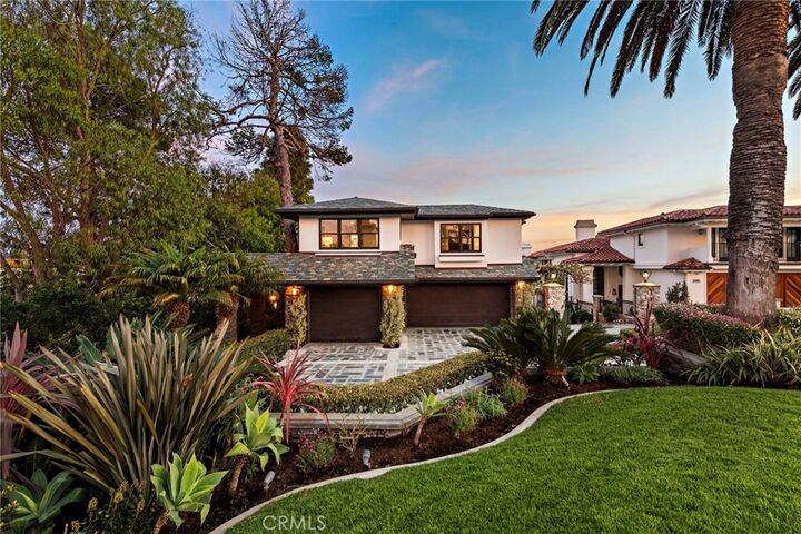 Property Photo:  2907 Cliff Drive  CA 92663 