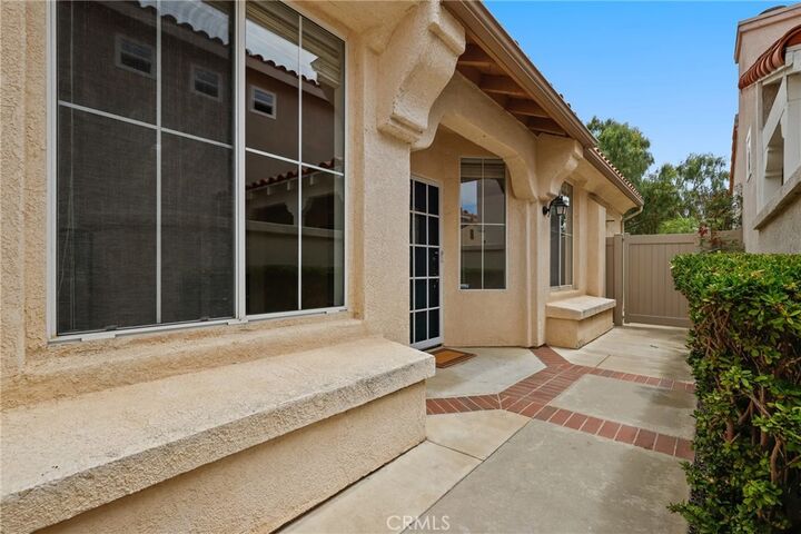 Property Photo:  38 Colony Way  CA 92656 