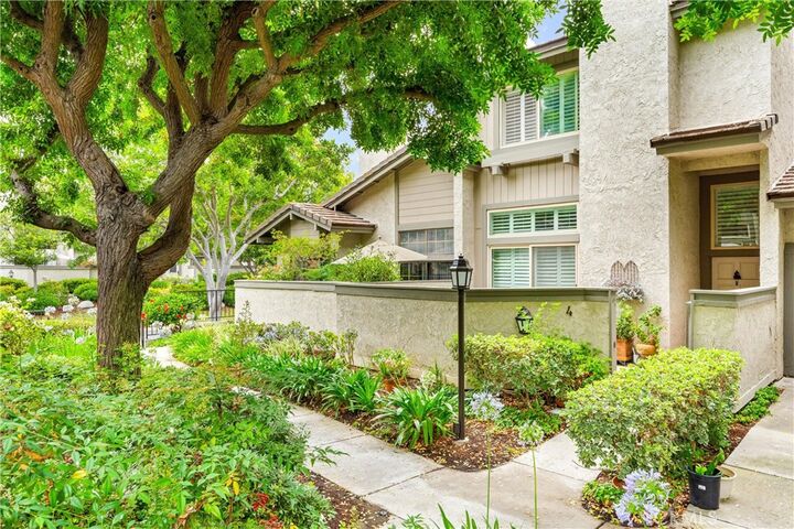 Property Photo: 4 Misty Shadow 5 CA 92603