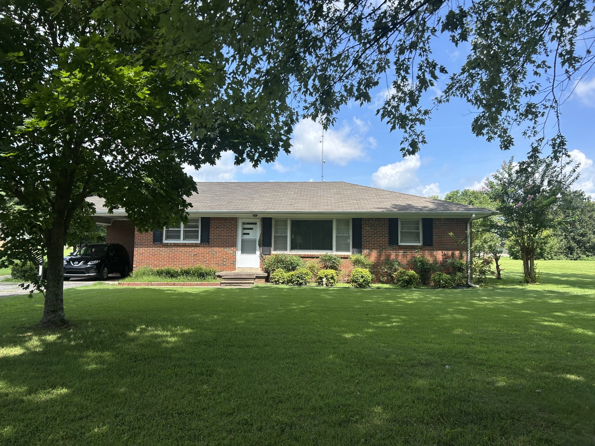 Property Photo: 2629 Highway 43 S TN 38468