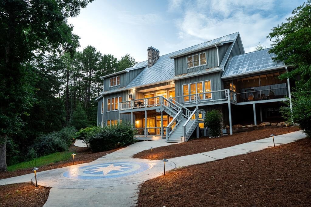 Property Photo: 236 S Watts Place GA 30512