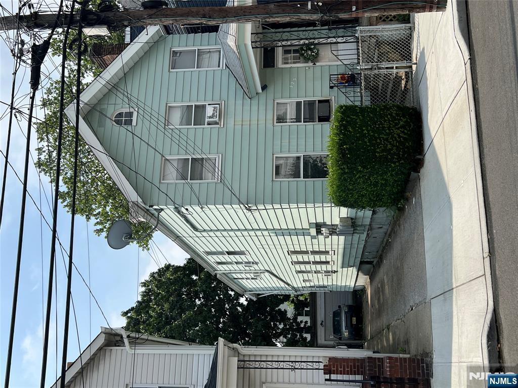 323 William Street  Harrison NJ 07029 photo