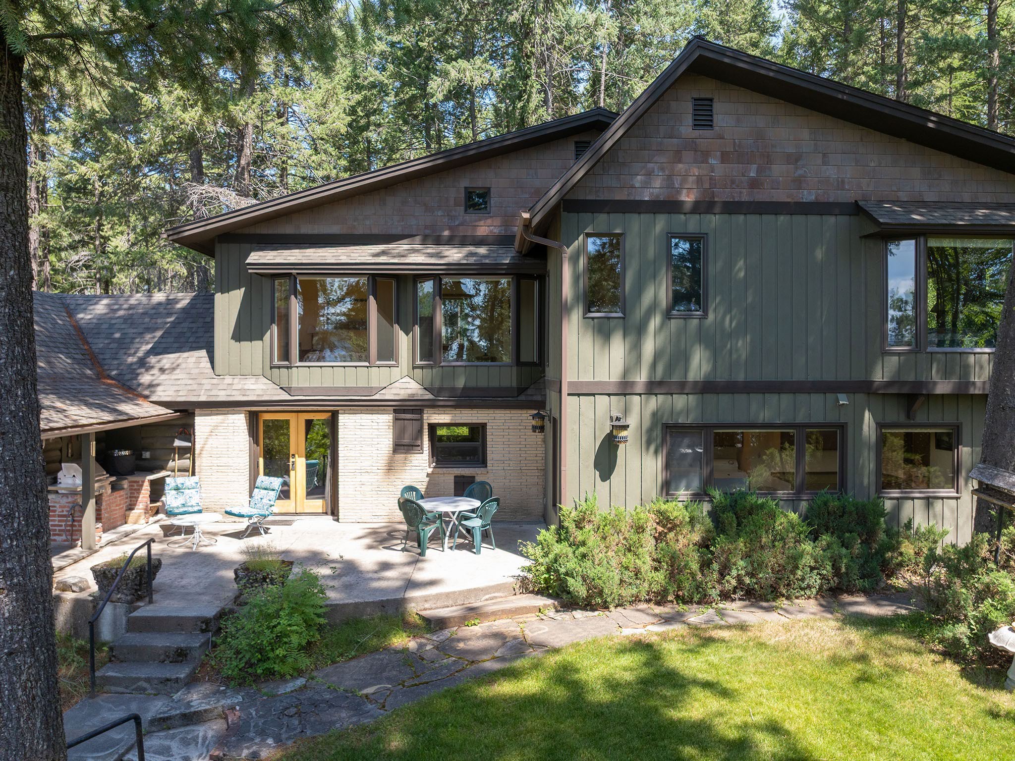 Property Photo:  2130 Houston Drive  MT 59937 