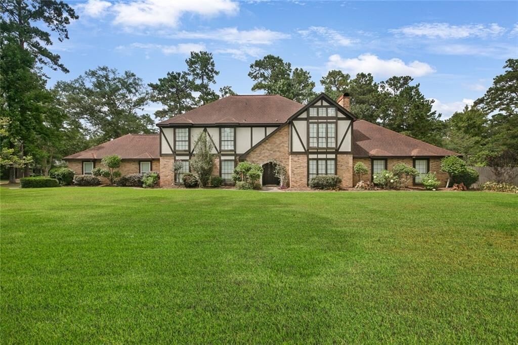 Property Photo: 908 Morgan Bluff Road LA 70452