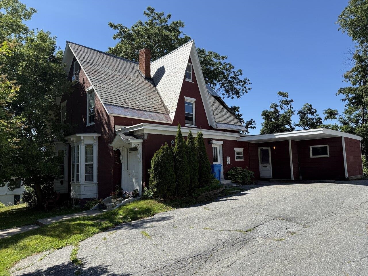 Property Photo:  194 Maple Street  VT 05401 