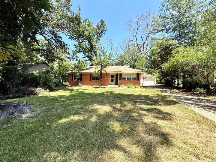 Property Photo:  3818 Eddy Place  LA 71107 