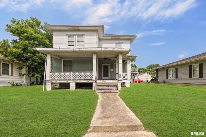 Property Photo:  506 N Broadway Avenue  IL 62881 