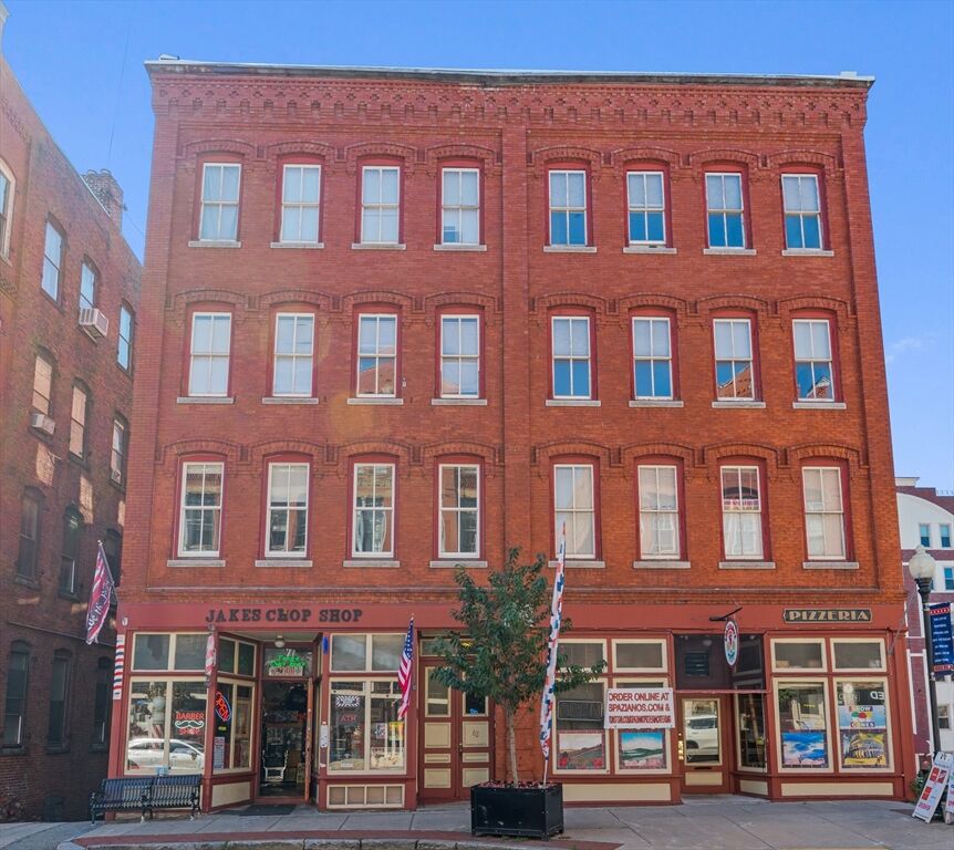 Property Photo:  62 Washington St 10  MA 01830 
