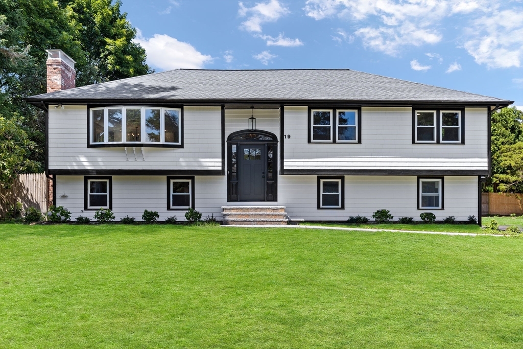 19 Cushing Rd  Westwood MA 02090 photo