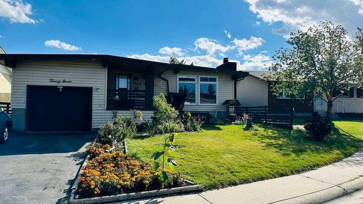 27 Penworth Place SE — photo 1