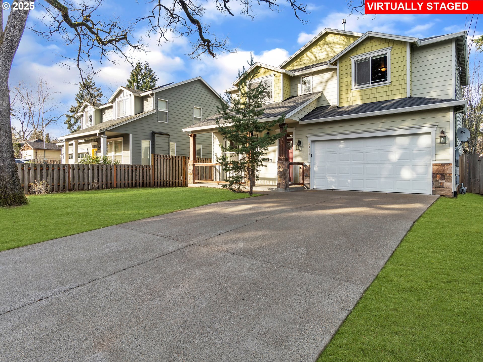 Property Photo: 5813 SE Steele St OR 97206