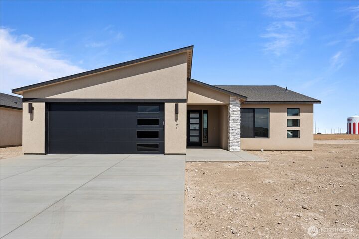 706  O Street NE  Quincy WA 98848 photo