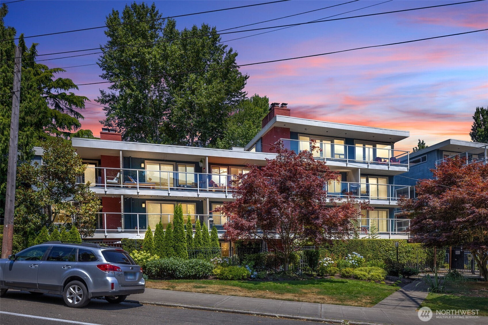 Property Photo: 1730 Taylor Avenue N 201 WA 98109