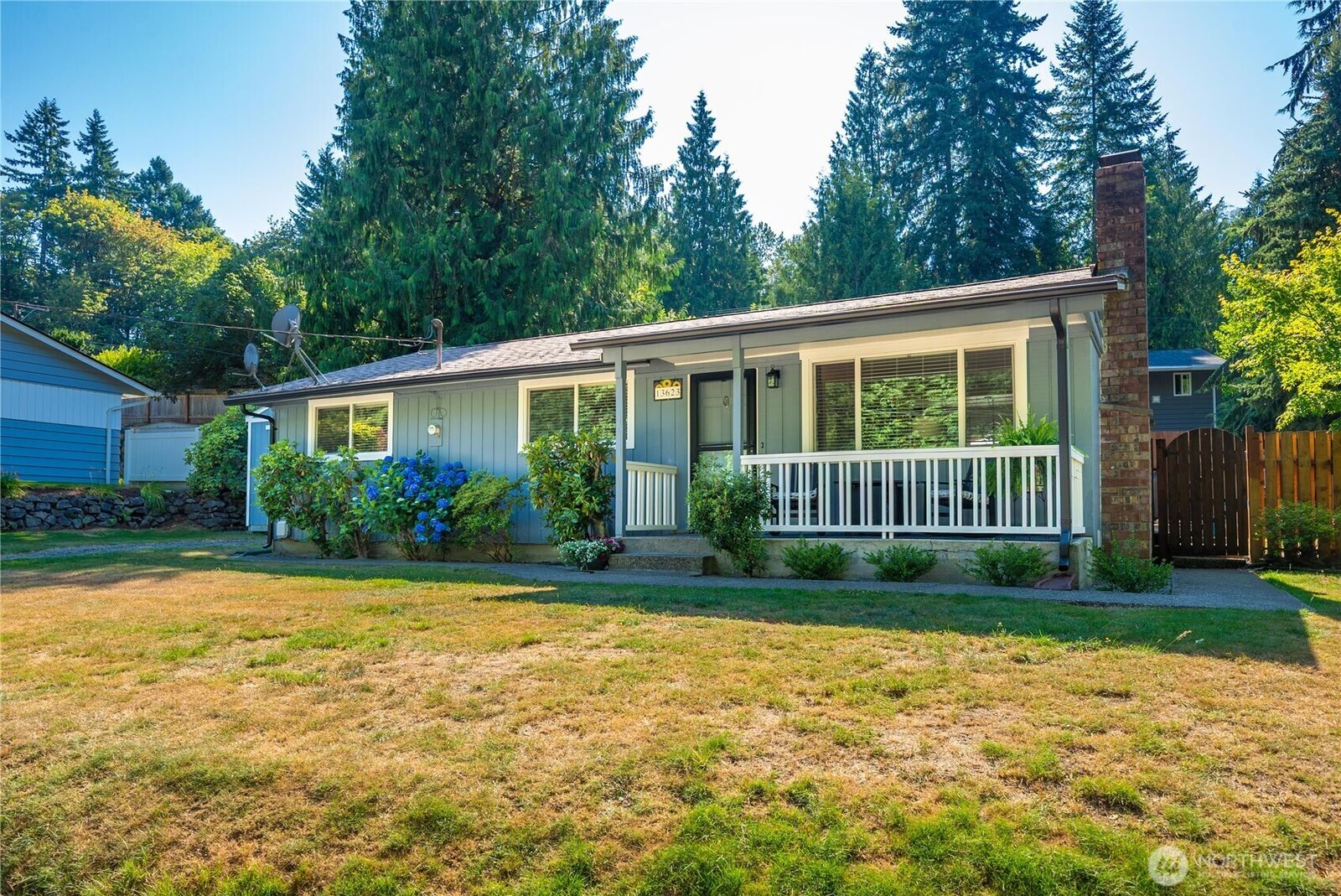 Property Photo: 13623 197th Avenue SE WA 98059
