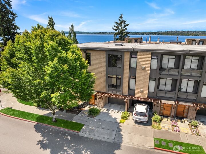 427  2nd Street S A  Kirkland WA 98033 photo