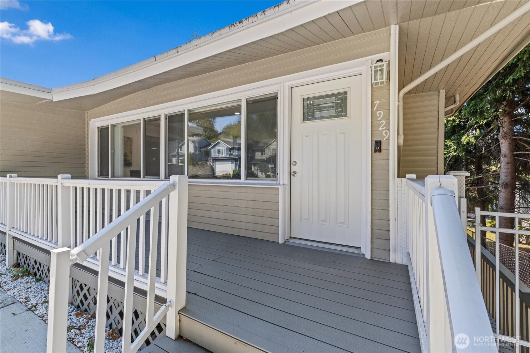Property Photo: 7929 Delridge Way SW WA 98106