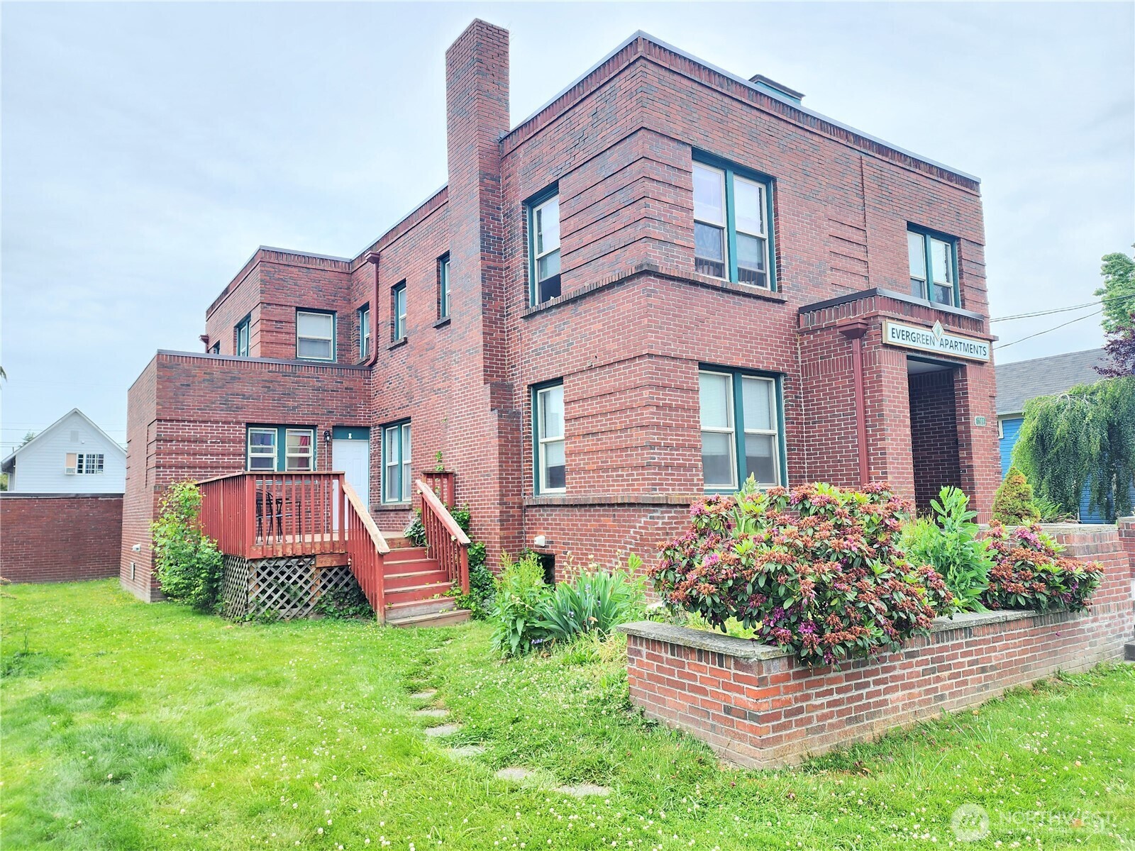 Property Photo:  1309 S 3rd Street A  WA 98273 