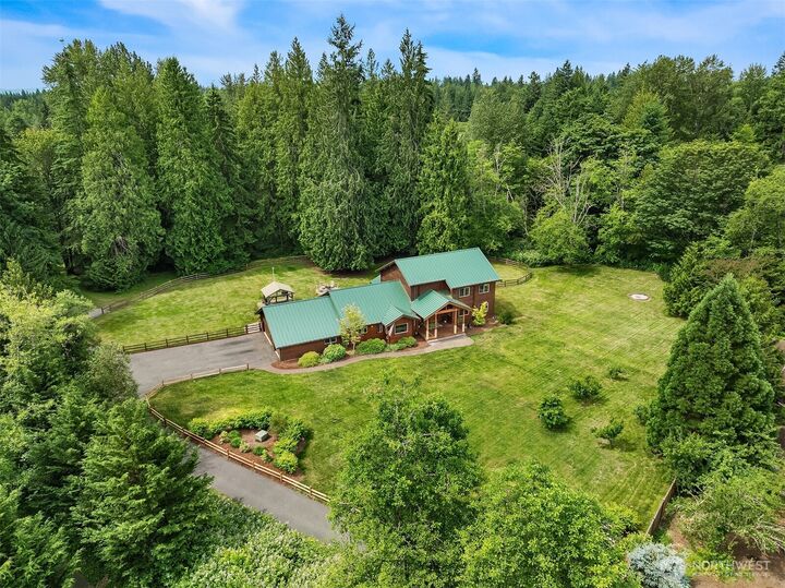 7717  252nd Avenue NE  Redmond WA 98053 photo