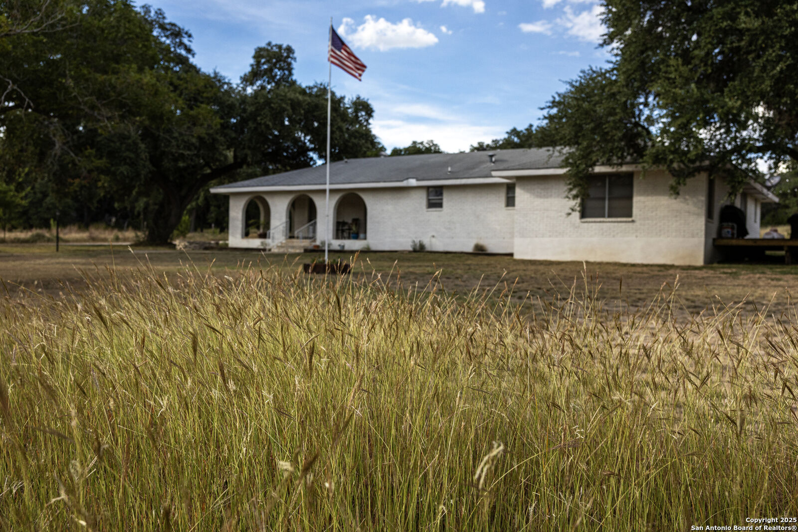 Property Photo: 10406 Park Road 37 TX 78063