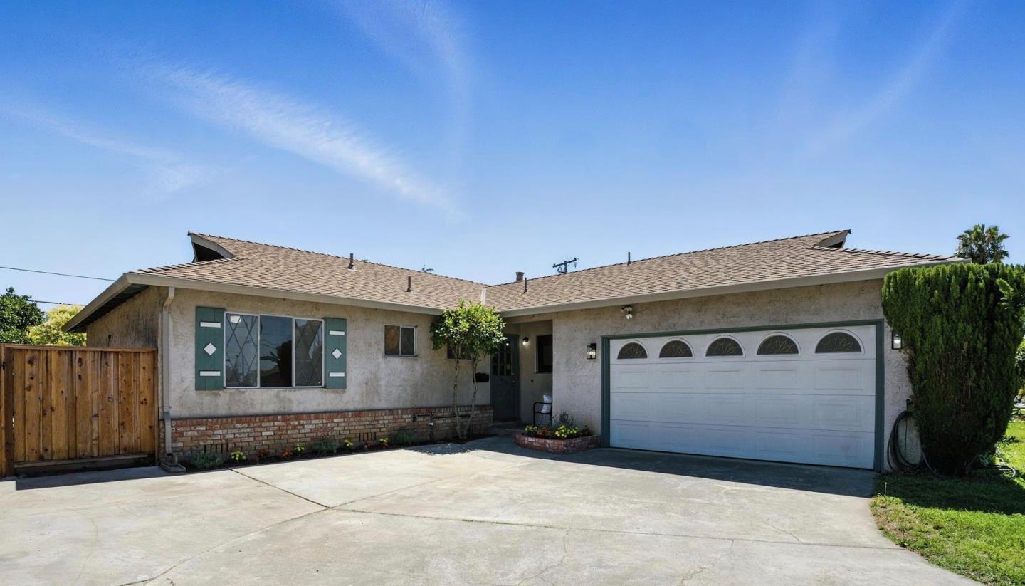 Property Photo:  1810 Foxworthy Avenue  CA 95124 