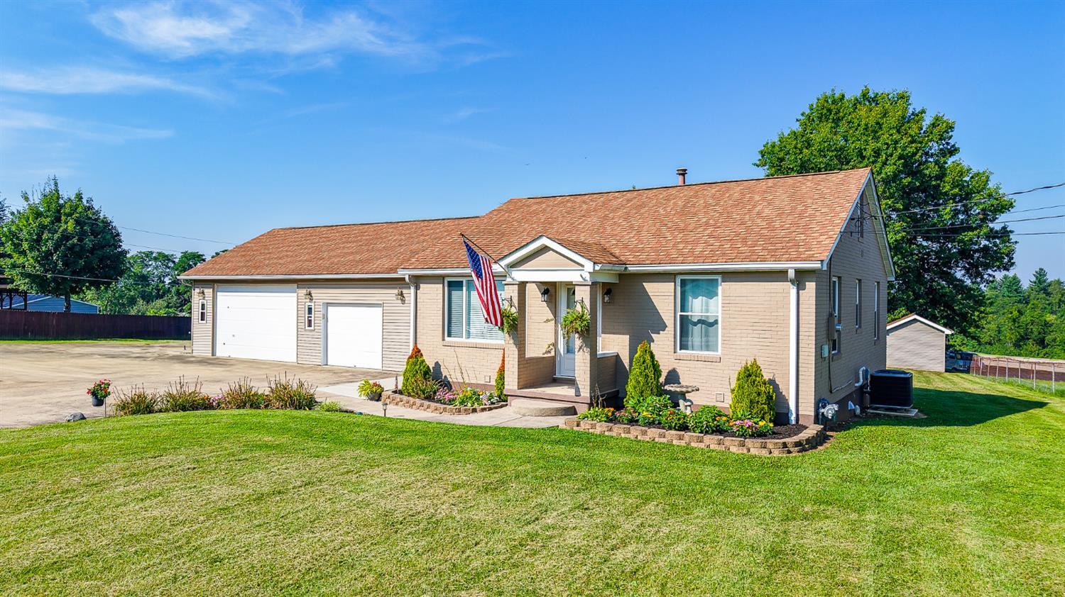 Property Photo:  507 Bielby Road  IN 47025 