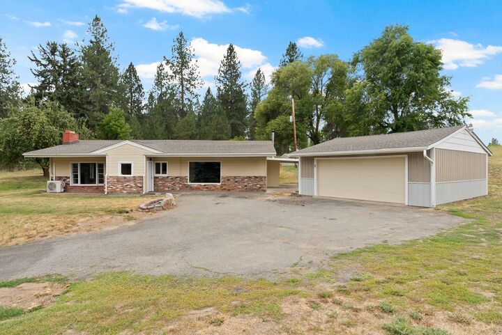 Property Photo:  17915 N Dartford Dr  WA 99005 