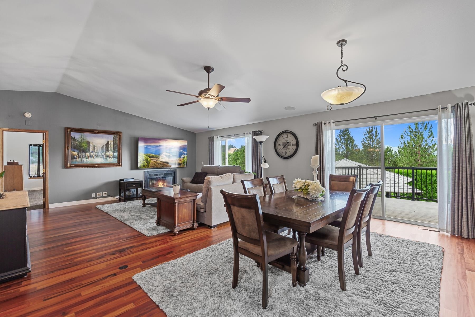 Property Photo: 6127 N Campbell Rd WA 99027