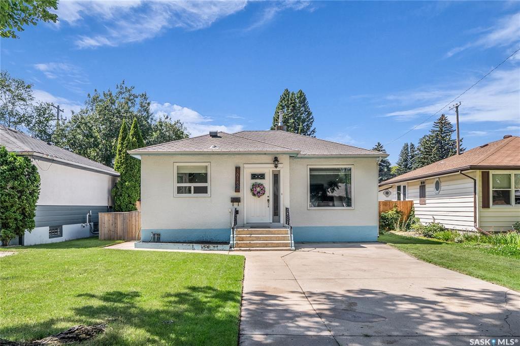 Property Photo:  1618 Cairns Avenue  SK S7H 2H8 