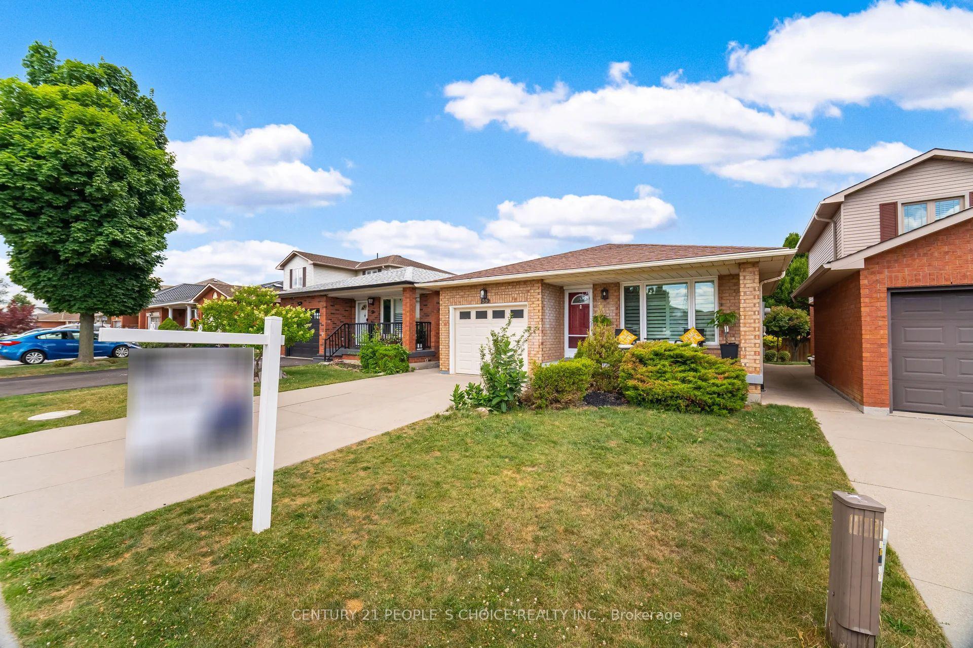 Photo de la propriété:  55 Vineberg Drive  ON L9B 2P6 
